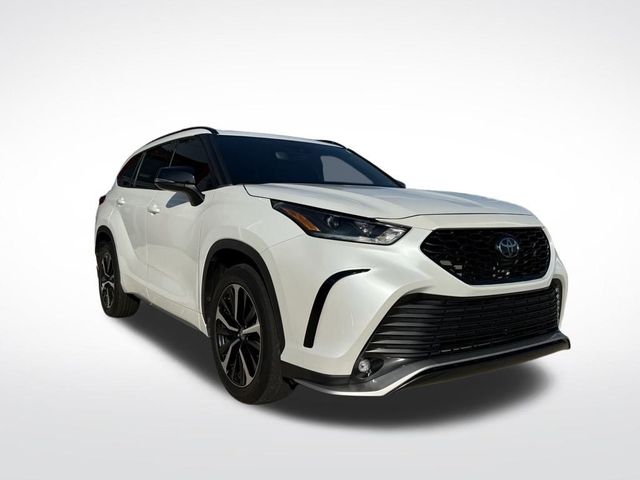 2022 Toyota Highlander XSE