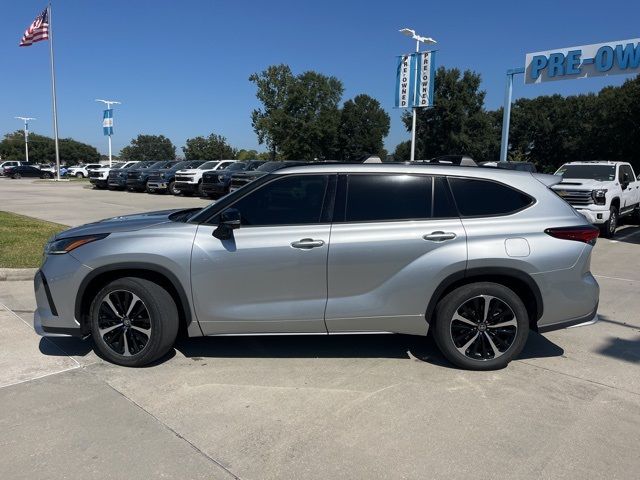 2022 Toyota Highlander XSE