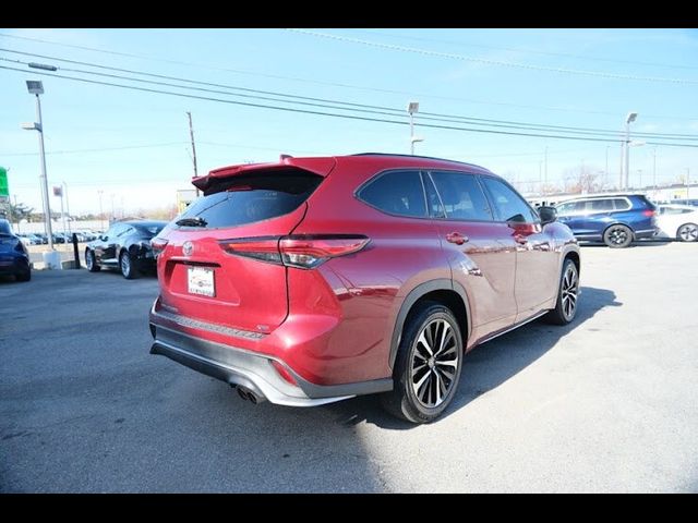 2022 Toyota Highlander XSE