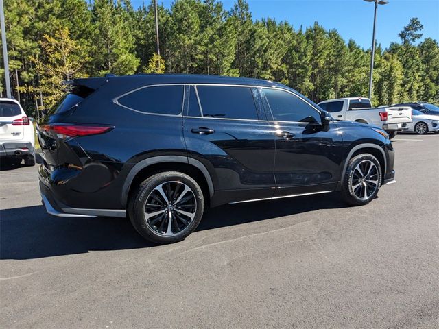 2022 Toyota Highlander XSE