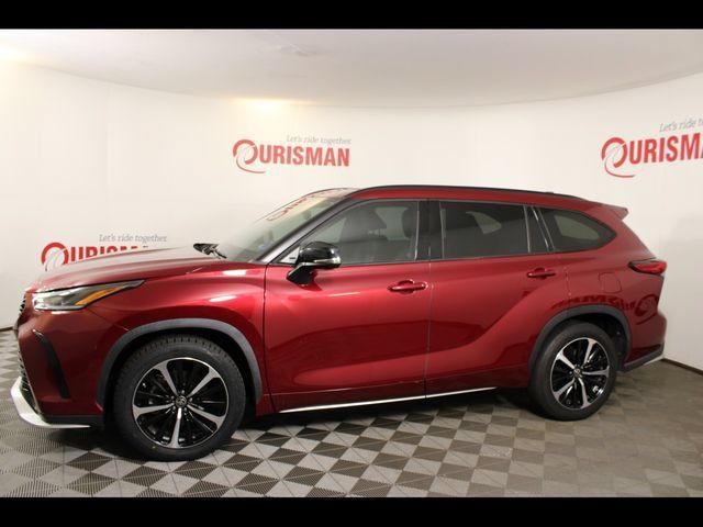 2022 Toyota Highlander XSE