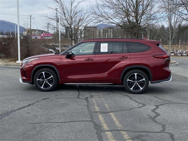 2022 Toyota Highlander XSE