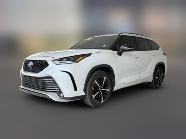 2022 Toyota Highlander XSE