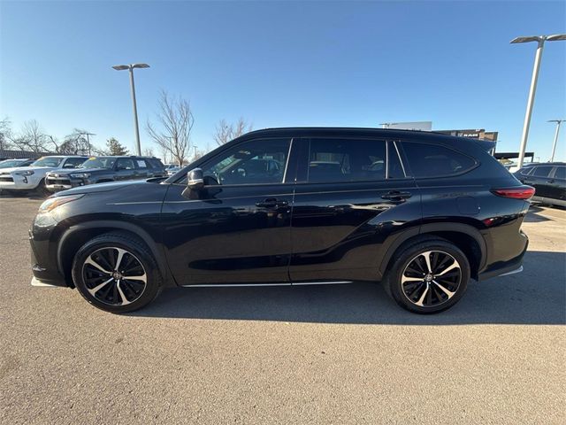 2022 Toyota Highlander XSE