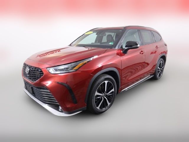 2022 Toyota Highlander XSE