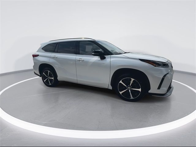 2022 Toyota Highlander XSE