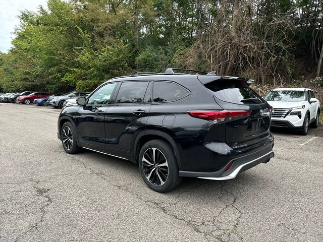 2022 Toyota Highlander XSE