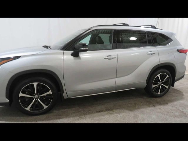 2022 Toyota Highlander XSE