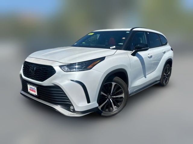 2022 Toyota Highlander XSE