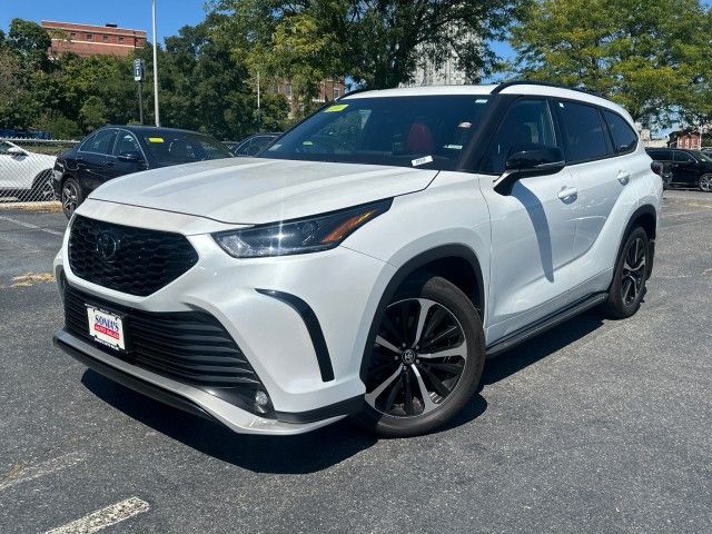 2022 Toyota Highlander XSE