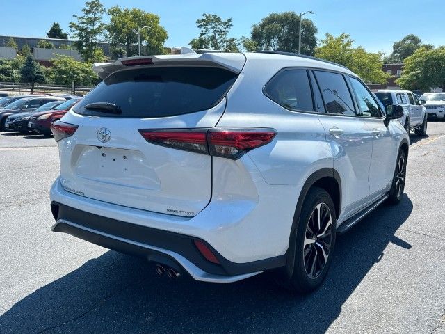 2022 Toyota Highlander XSE