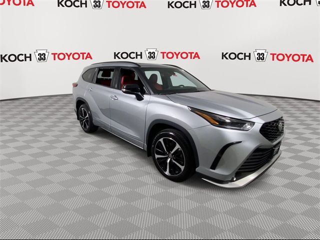 2022 Toyota Highlander XSE