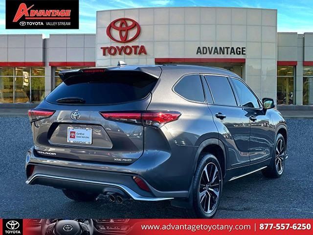 2022 Toyota Highlander XSE