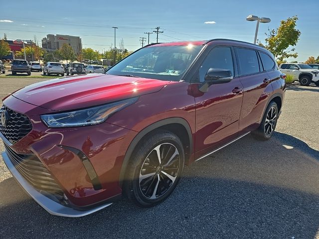 2022 Toyota Highlander XSE