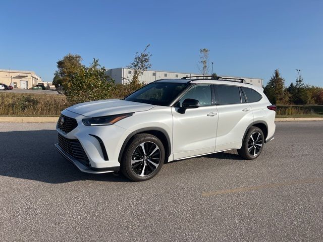 2022 Toyota Highlander XSE