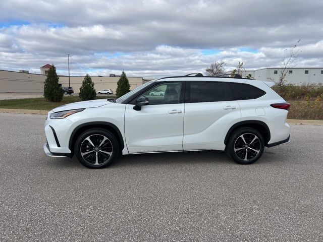 2022 Toyota Highlander XSE