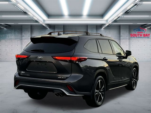 2022 Toyota Highlander XSE