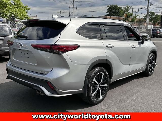 2022 Toyota Highlander XSE