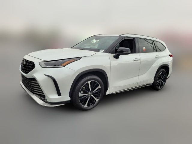 2022 Toyota Highlander XSE