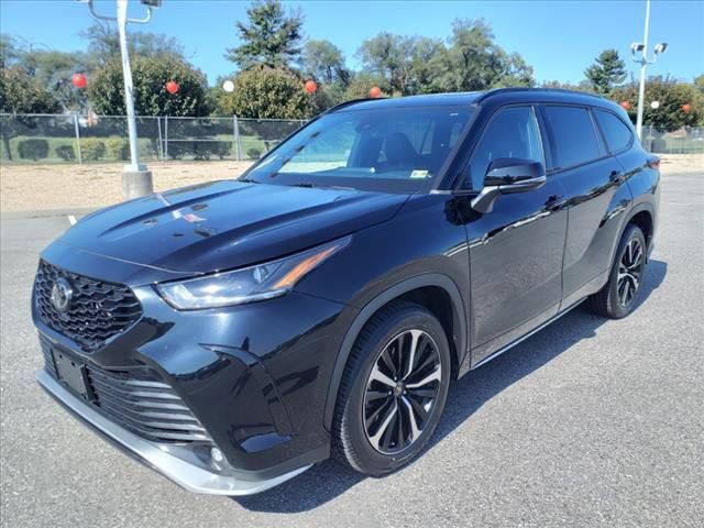 2022 Toyota Highlander XSE