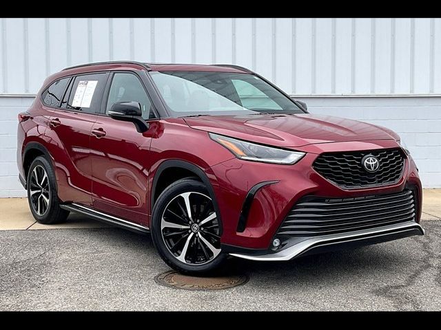 2022 Toyota Highlander XSE