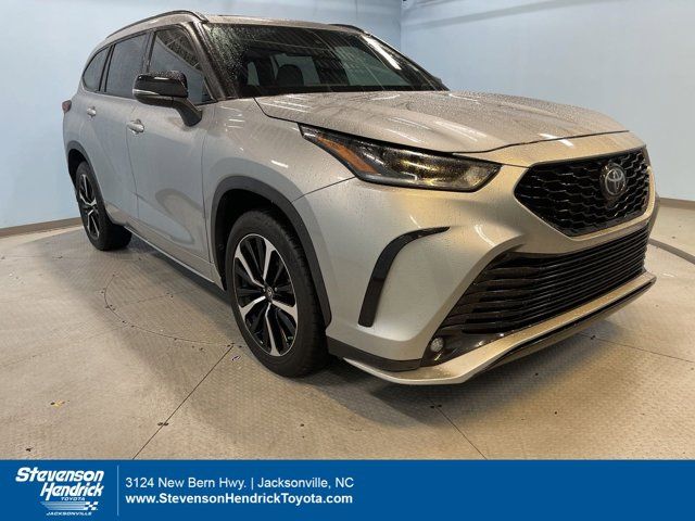 2022 Toyota Highlander XSE