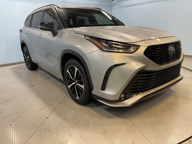 2022 Toyota Highlander XSE