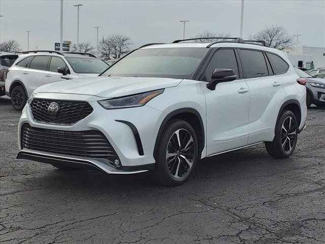 2022 Toyota Highlander XSE