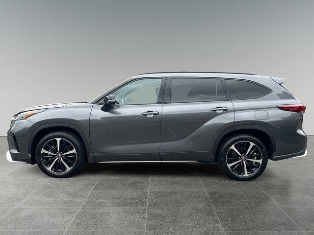 2022 Toyota Highlander XSE