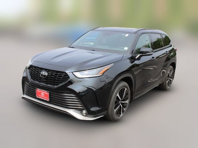 2022 Toyota Highlander XSE