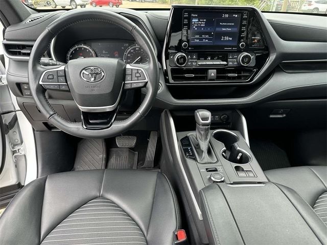 2022 Toyota Highlander XSE