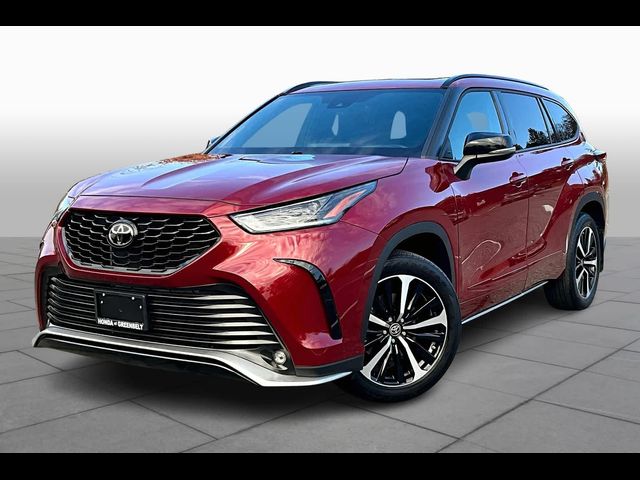 2022 Toyota Highlander XSE