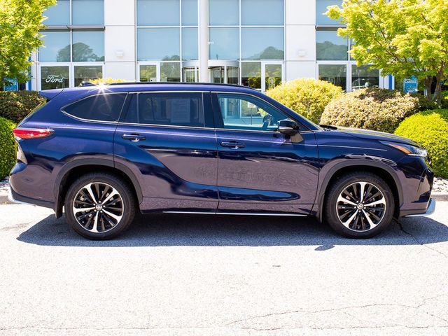 2022 Toyota Highlander XSE