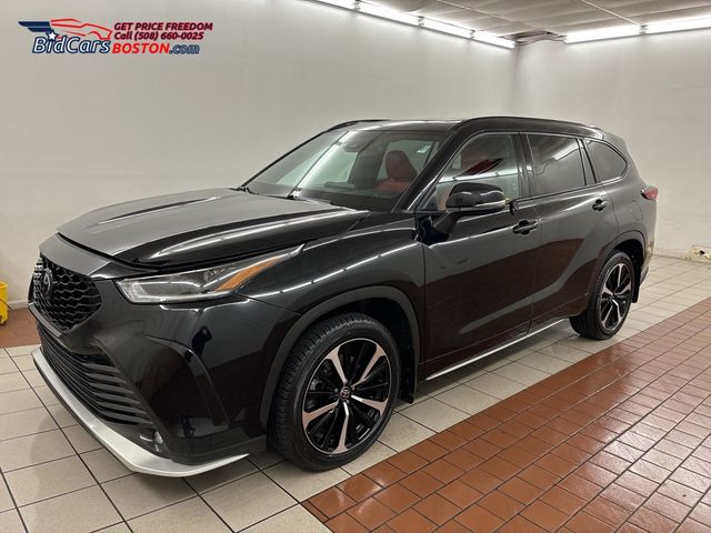 2022 Toyota Highlander XSE