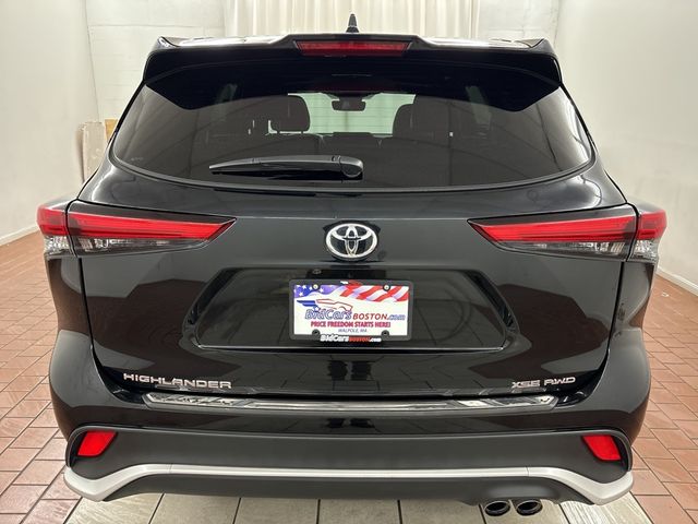 2022 Toyota Highlander XSE