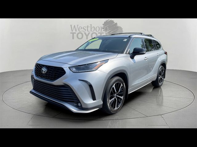 2022 Toyota Highlander XSE