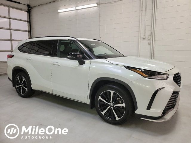 2022 Toyota Highlander XSE