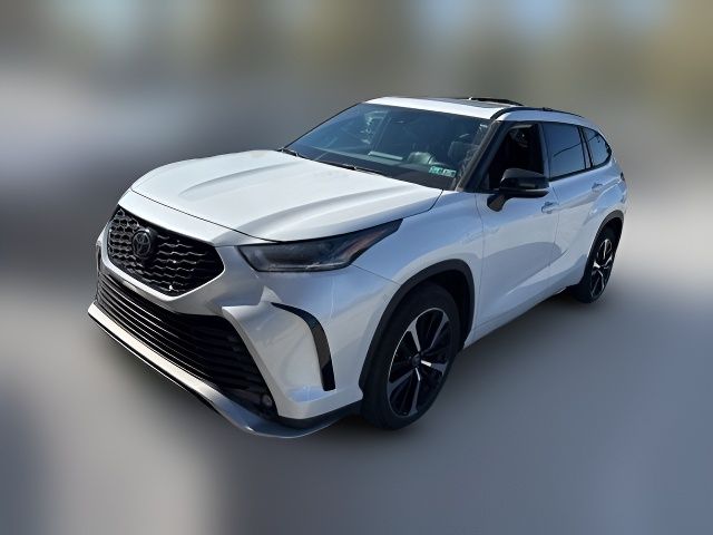 2022 Toyota Highlander XSE