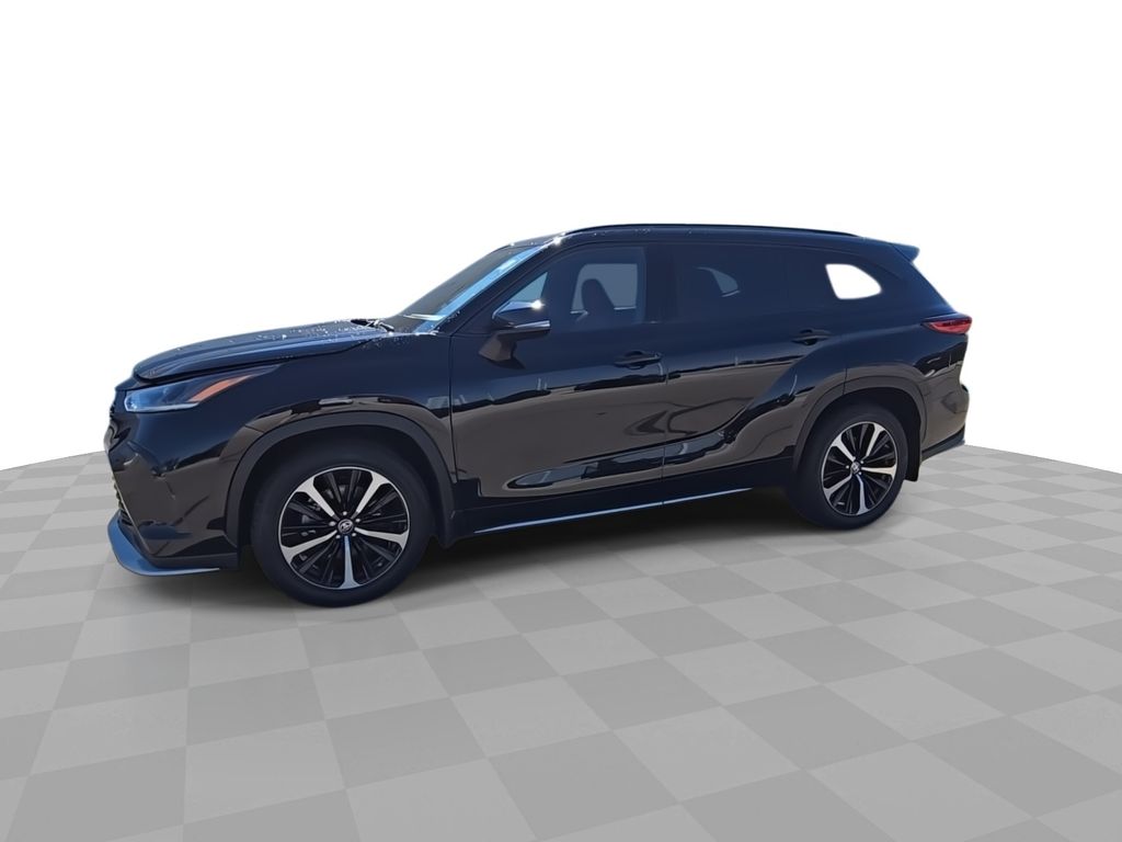 Used Toyota Highlander XSE For Sale in Milwaukee, WI | Auto Navigator