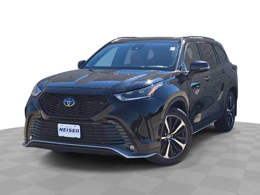Used Toyota Highlander XSE For Sale in Milwaukee, WI | Auto Navigator