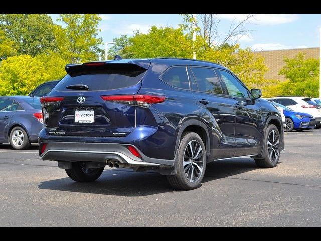 2022 Toyota Highlander XSE