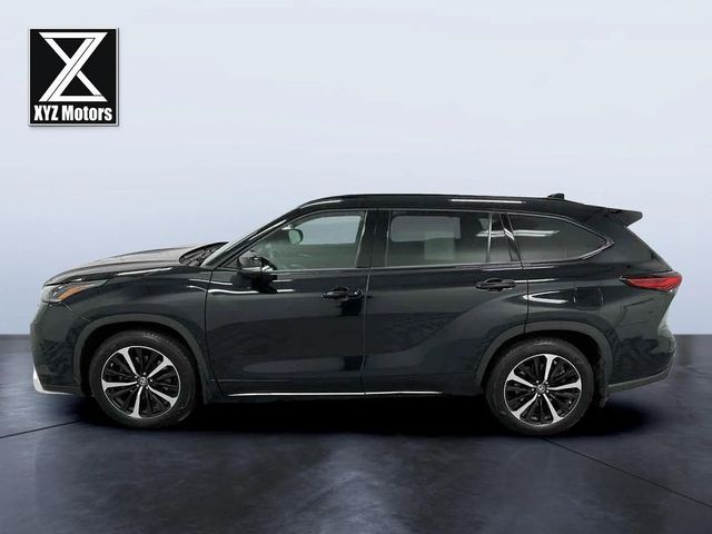 2022 Toyota Highlander XSE