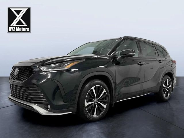 2022 Toyota Highlander XSE