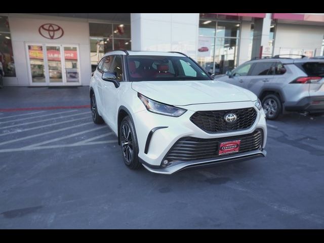 2022 Toyota Highlander XSE