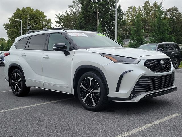 2022 Toyota Highlander XSE