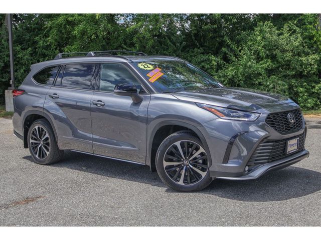 2022 Toyota Highlander XSE