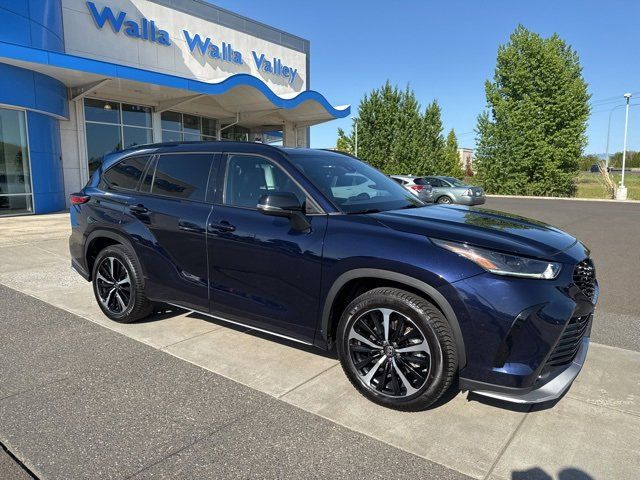 2022 Toyota Highlander XSE