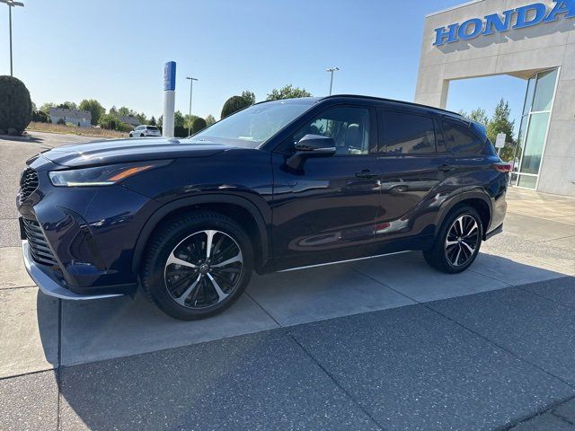 2022 Toyota Highlander XSE