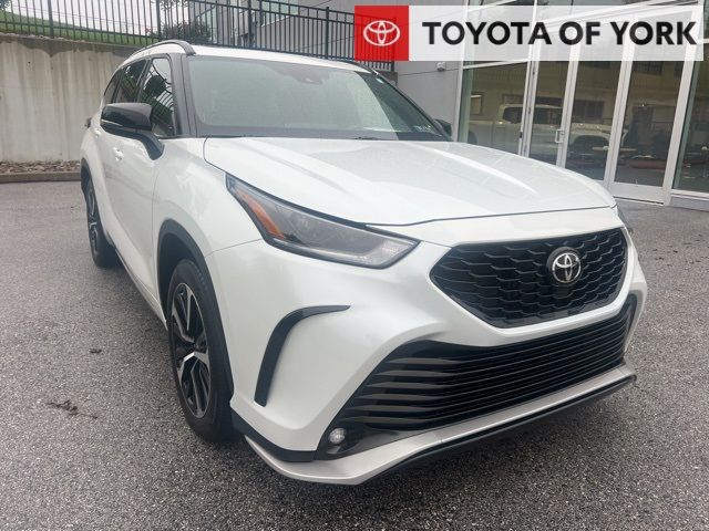 2022 Toyota Highlander XSE