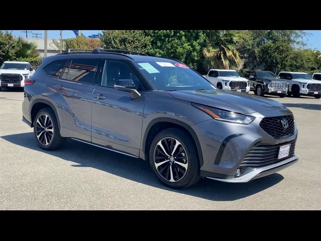 2022 Toyota Highlander XSE